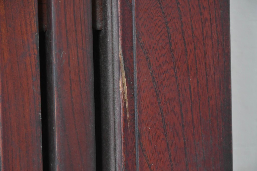 アンティーク建具　大正から昭和初期　総欅(ケヤキ)材　北陸産　重厚な金具と升目意匠の格子蔵戸1枚　(R-086120)