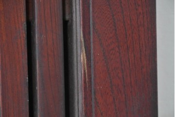 アンティーク建具　大正から昭和初期　総欅(ケヤキ)材　北陸産　重厚な金具と升目意匠の格子蔵戸1枚　(R-086120)