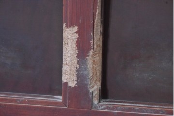 アンティーク建具　大正から昭和初期　総欅(ケヤキ)材　北陸産　重厚な金具と升目意匠の格子蔵戸1枚　(R-086120)