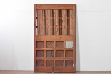 アンティーク建具　大正から昭和初期　総欅(ケヤキ)材　北陸産　重厚な金具と升目意匠の格子蔵戸1枚　(R-086120)