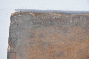 和製アンティーク　欅(ケヤキ)材・黒柿材　立派な杢目と重厚な丸金具が味わい深い小箪笥　(R-086122)