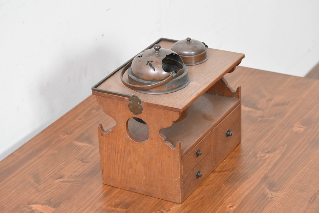 和製アンティーク　明治大正期　欅(ケヤキ)材　銅製の火入れと灰吹を備えた煙草盆　(R-086124)