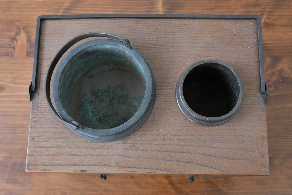 和製アンティーク　明治大正期　欅(ケヤキ)材　銅製の火入れと灰吹を備えた煙草盆　(R-086124)