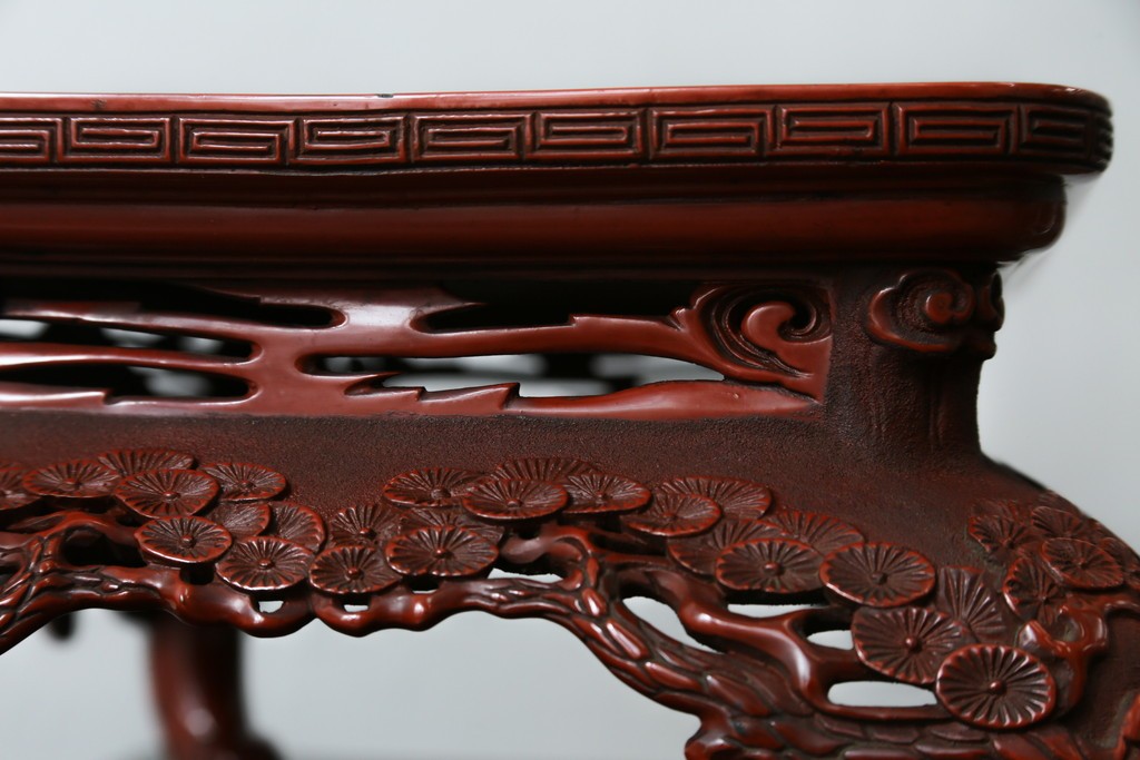 和製アンティーク　明治大正期　経済産業大臣指定伝統的工芸品　村上木彫堆朱　龍・松・富士山が彫り込まれた朱塗りの花台　(R-086125)