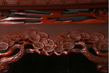 和製アンティーク　明治大正期　経済産業大臣指定伝統的工芸品　村上木彫堆朱　龍・松・富士山が彫り込まれた朱塗りの花台　(R-086125)