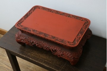 和製アンティーク　明治大正期　経済産業大臣指定伝統的工芸品　村上木彫堆朱　龍・松・富士山が彫り込まれた朱塗りの花台　(R-086125)