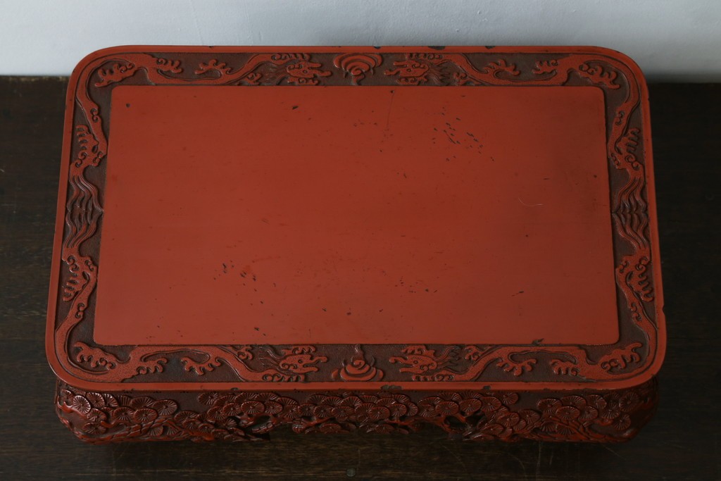 和製アンティーク　明治大正期　経済産業大臣指定伝統的工芸品　村上木彫堆朱　龍・松・富士山が彫り込まれた朱塗りの花台　(R-086125)