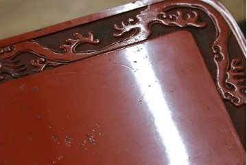 和製アンティーク　明治大正期　経済産業大臣指定伝統的工芸品　村上木彫堆朱　龍・松・富士山が彫り込まれた朱塗りの花台　(R-086125)