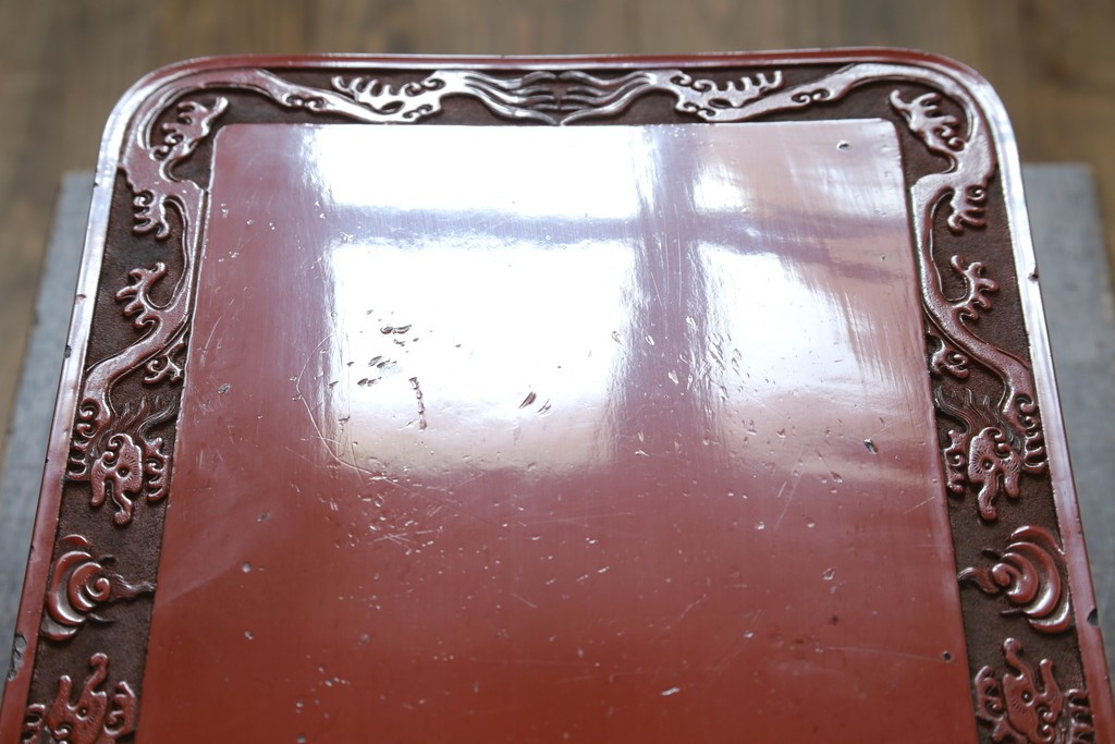 和製アンティーク　明治大正期　経済産業大臣指定伝統的工芸品　村上木彫堆朱　龍・松・富士山が彫り込まれた朱塗りの花台　(R-086125)