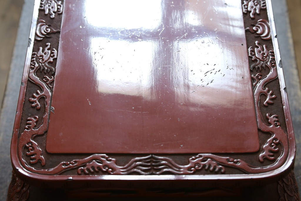 和製アンティーク　明治大正期　経済産業大臣指定伝統的工芸品　村上木彫堆朱　龍・松・富士山が彫り込まれた朱塗りの花台　(R-086125)