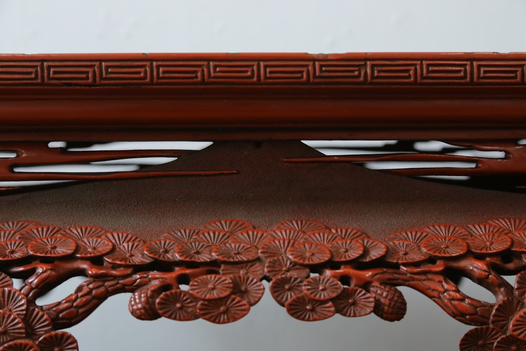 和製アンティーク　明治大正期　経済産業大臣指定伝統的工芸品　村上木彫堆朱　龍・松・富士山が彫り込まれた朱塗りの花台　(R-086125)