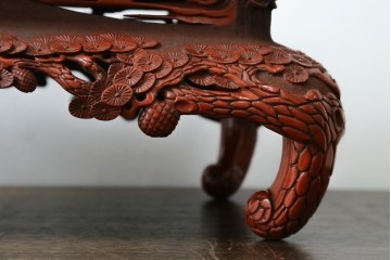 和製アンティーク　明治大正期　経済産業大臣指定伝統的工芸品　村上木彫堆朱　龍・松・富士山が彫り込まれた朱塗りの花台　(R-086125)