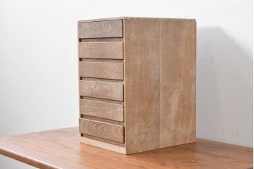 和製ヴィンテージ　ナラ材　古い木味が魅力の6杯小引き出し　(R-086126)