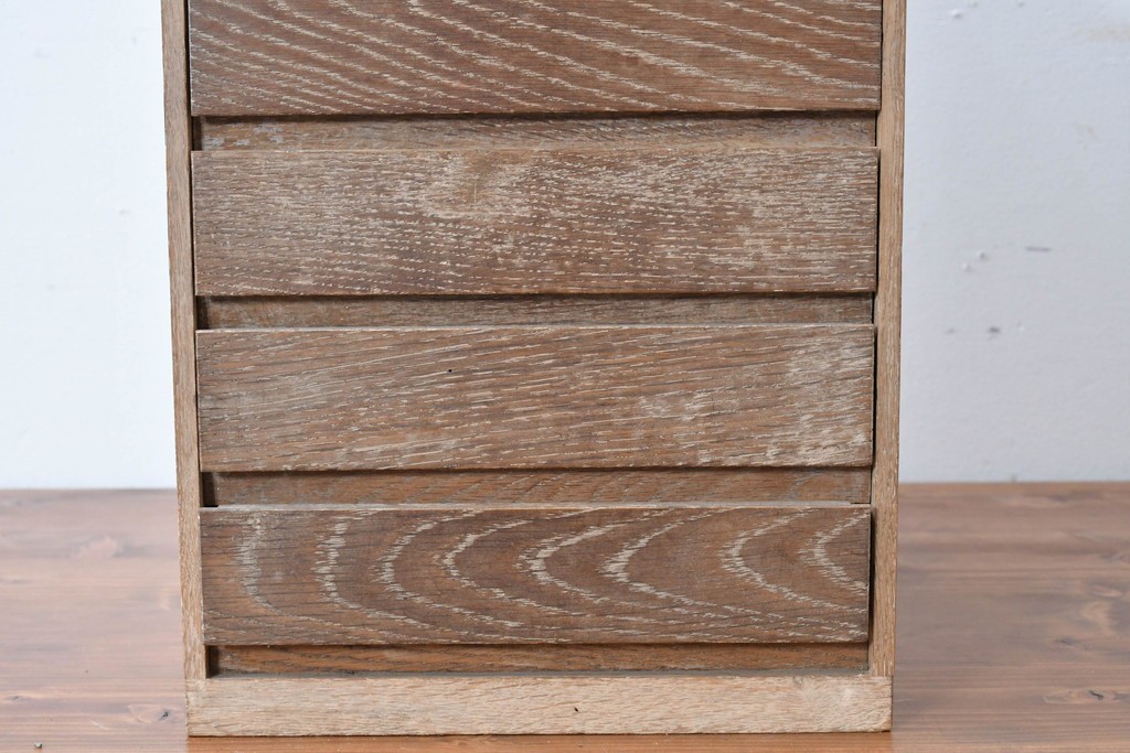 和製ヴィンテージ　ナラ材　古い木味が魅力の6杯小引き出し　(R-086126)
