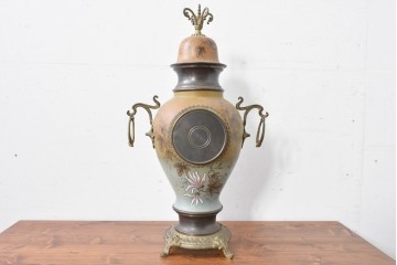 ベルギーアンティーク　Wasmuël(ワスミュエル)社製　真鍮製の装飾と草花の絵付けが優美なマントルピース時計と燭台のセット　(R-086127)