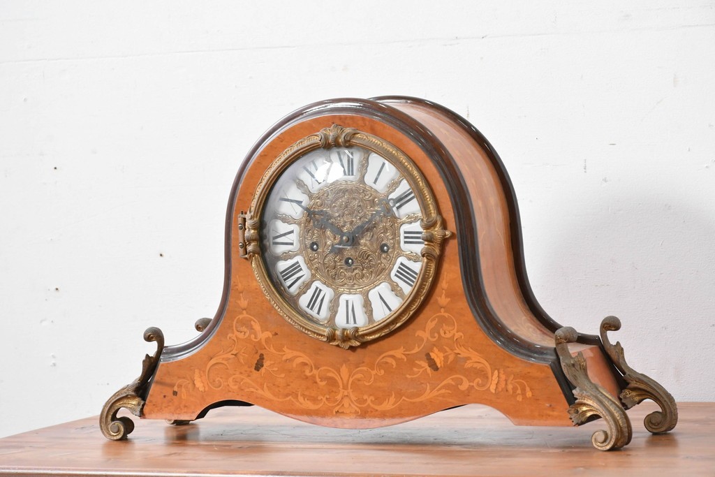 中古　銀座和光取り扱い　イタリア　ARTEM(アルテム)　Hermle(ヘルムレ)　ウエストミンスターチャイム(ゼンマイ式・8日巻き)の象嵌入り置き時計　定価約47万円相当　(R-086128)