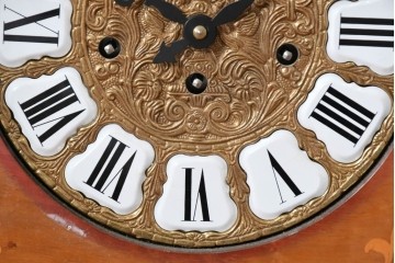 中古　銀座和光取り扱い　イタリア　ARTEM(アルテム)　Hermle(ヘルムレ)　ウエストミンスターチャイム(ゼンマイ式・8日巻き)の象嵌入り置き時計　定価約47万円相当　(R-086128)