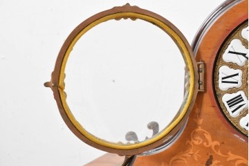 中古　銀座和光取り扱い　イタリア　ARTEM(アルテム)　Hermle(ヘルムレ)　ウエストミンスターチャイム(ゼンマイ式・8日巻き)の象嵌入り置き時計　定価約47万円相当　(R-086128)