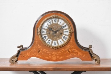 中古　銀座和光取り扱い　イタリア　ARTEM(アルテム)　Hermle(ヘルムレ)　ウエストミンスターチャイム(ゼンマイ式・8日巻き)の象嵌入り置き時計　定価約47万円相当　(R-086128)