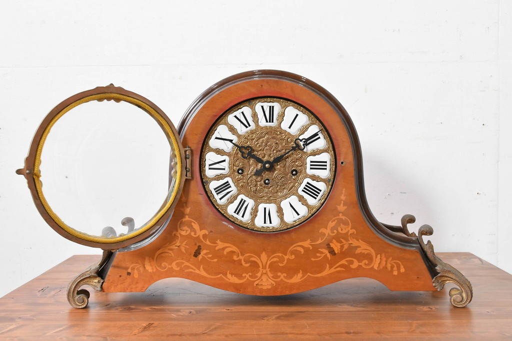 中古　銀座和光取り扱い　イタリア　ARTEM(アルテム)　Hermle(ヘルムレ)　ウエストミンスターチャイム(ゼンマイ式・8日巻き)の象嵌入り置き時計　定価約47万円相当　(R-086128)