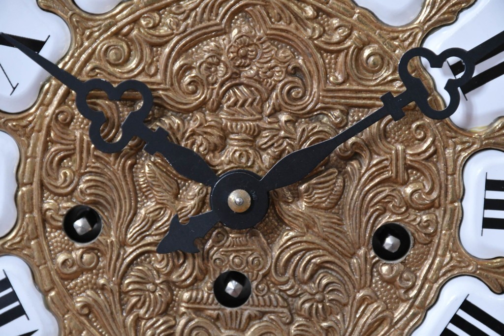 中古　銀座和光取り扱い　イタリア　ARTEM(アルテム)　Hermle(ヘルムレ)　ウエストミンスターチャイム(ゼンマイ式・8日巻き)の象嵌入り置き時計　定価約47万円相当　(R-086128)