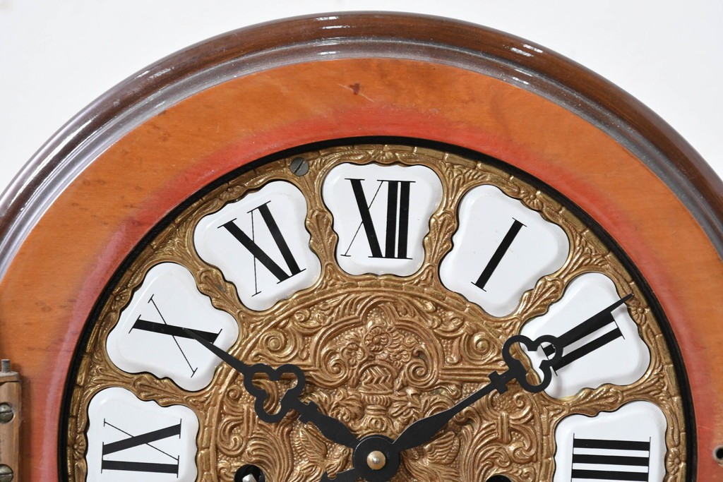 中古　銀座和光取り扱い　イタリア　ARTEM(アルテム)　Hermle(ヘルムレ)　ウエストミンスターチャイム(ゼンマイ式・8日巻き)の象嵌入り置き時計　定価約47万円相当　(R-086128)