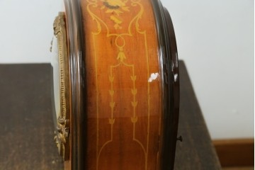 中古　銀座和光取り扱い　イタリア　ARTEM(アルテム)　Hermle(ヘルムレ)　ウエストミンスターチャイム(ゼンマイ式・8日巻き)の象嵌入り置き時計　定価約47万円　(R-086128)