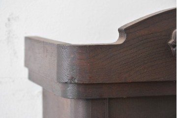 和製アンティーク　大正期　横浜エムズイ商会　TRADE(Z)MARK(トレードマーク)　彫刻装飾がアクセントの掛け時計　(R-086130)