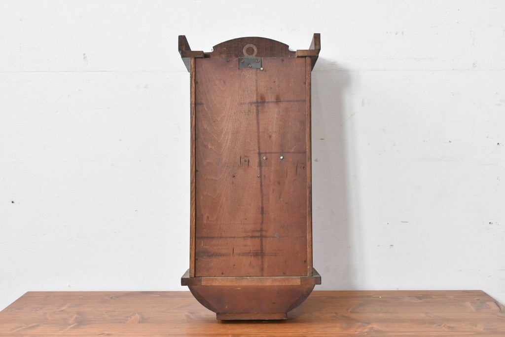 和製アンティーク　大正期　横浜エムズイ商会　TRADE(Z)MARK(トレードマーク)　彫刻装飾がアクセントの掛け時計　(R-086130)