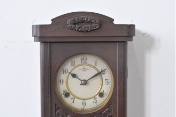 和製アンティーク　大正期　横浜エムズイ商会　TRADE(Z)MARK(トレードマーク)　彫刻装飾がアクセントの掛け時計　(R-086130)