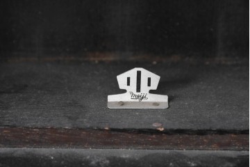 和製アンティーク　Meiji(明治時計社)　彫刻装飾が映える縦長の掛け時計　(R-086133)