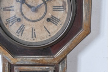 アメリカアンティーク　WATERBURY CLOCK CO.(ウォーターベリー)　使い古した風合いが味わい深い八角振り子時計　(R-086134)