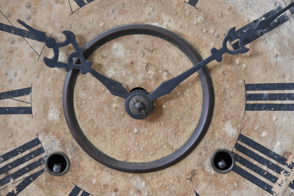 アメリカアンティーク　WATERBURY CLOCK CO.(ウォーターベリー)　使い古した風合いが味わい深い八角振り子時計　(R-086134)