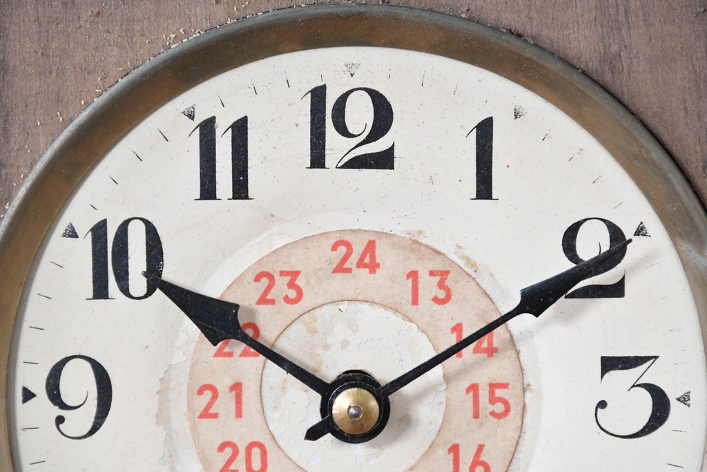 和製アンティーク　味わいのある木目が魅力の振り子時計　(R-086137)