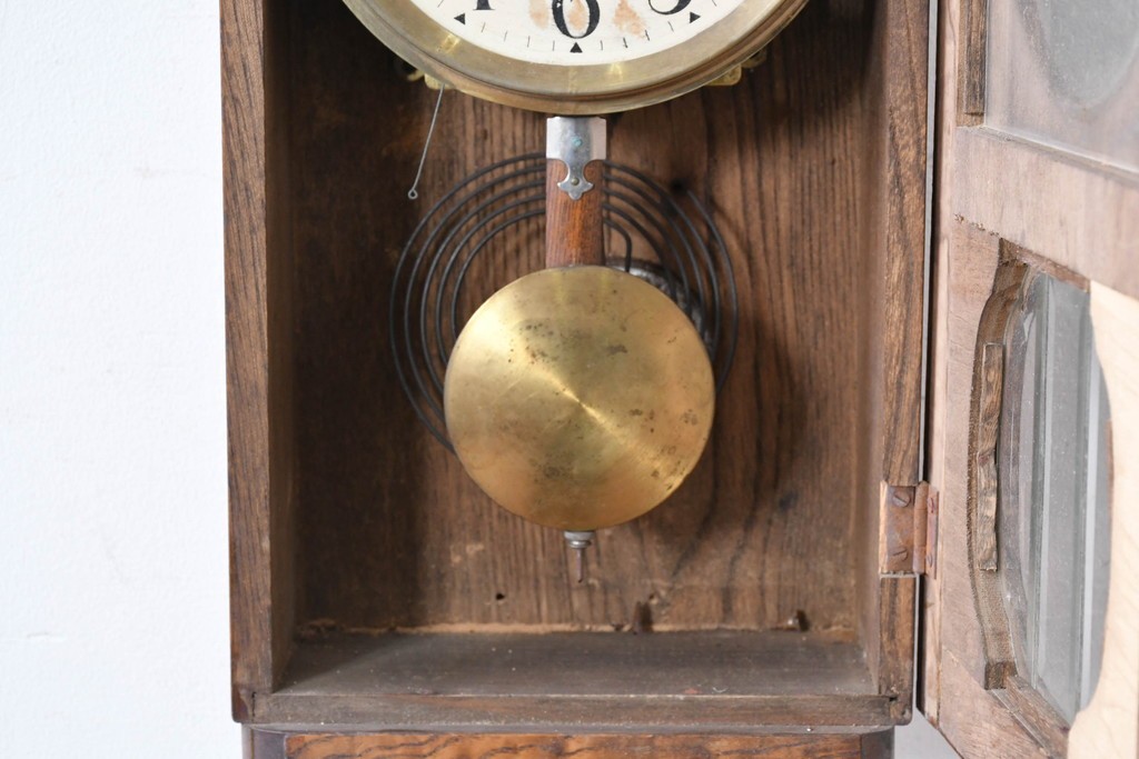 和製アンティーク　味わいのある木目が魅力の振り子時計　(R-086137)