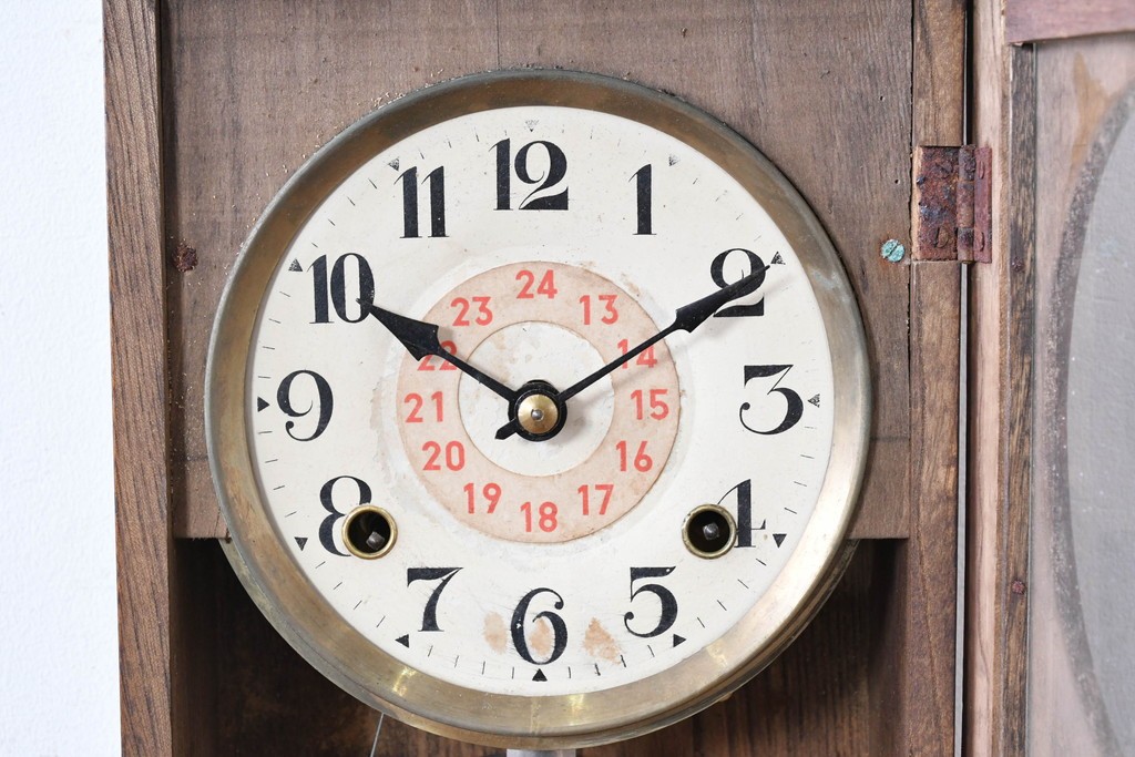 和製アンティーク　味わいのある木目が魅力の振り子時計　(R-086137)