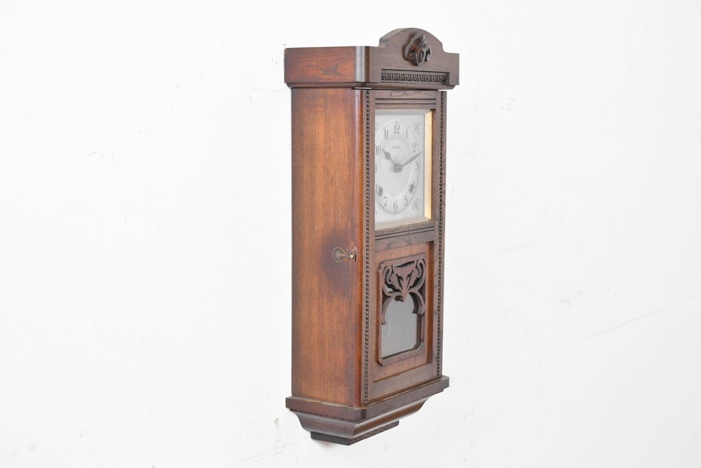 和製アンティーク　クラシカルな装飾彫刻が美しい振り子時計　(R-086138)