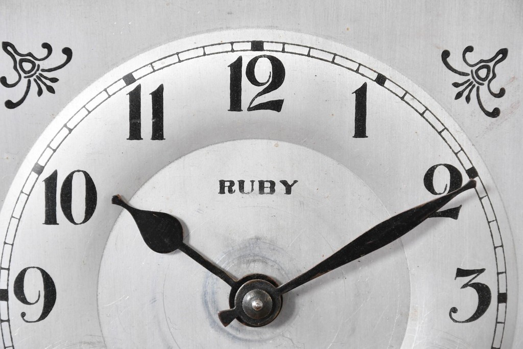 和製アンティーク　クラシカルな装飾彫刻が美しい振り子時計　(R-086138)