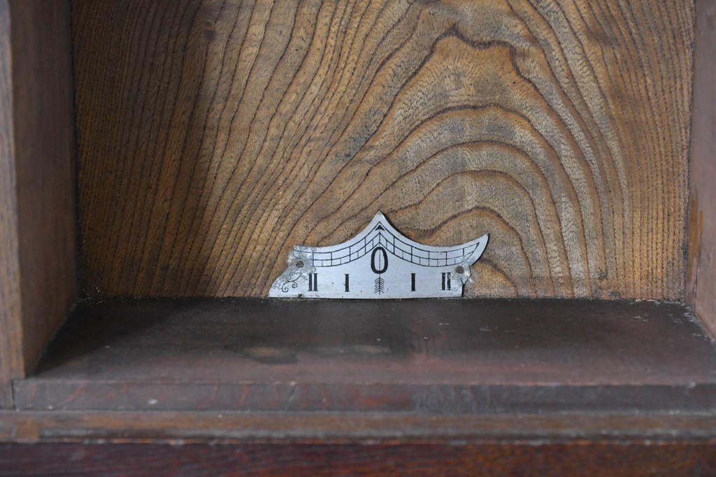 和製アンティーク　クラシカルな装飾彫刻が美しい振り子時計　(R-086138)