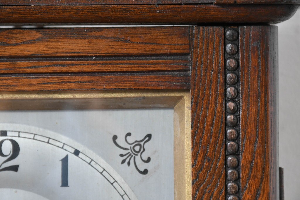 和製アンティーク　クラシカルな装飾彫刻が美しい振り子時計　(R-086138)