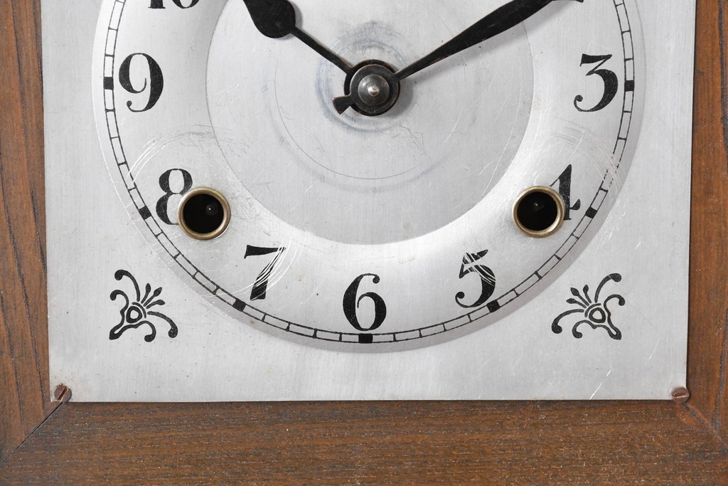 和製アンティーク　クラシカルな装飾彫刻が美しい振り子時計　(R-086138)