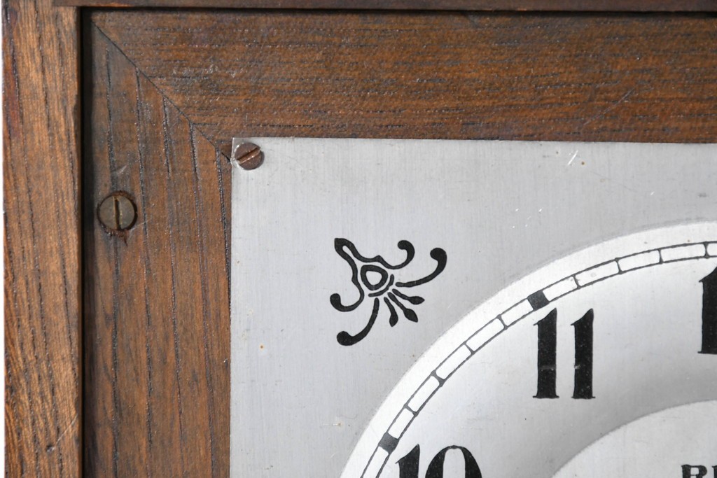 和製アンティーク　クラシカルな装飾彫刻が美しい振り子時計　(R-086138)