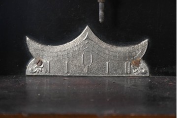 和製アンティーク　明治大正期　スリゲル型　ホーロー文字盤のクラシカルな振り子時計　(R-086139)