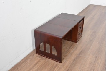 中古　希少な廃番品　欅(ケヤキ)材　コンパクトにまとまる折り畳み式文机　(R-086142)