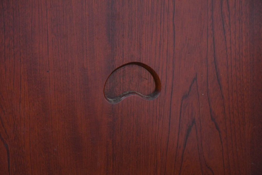 中古　希少な廃番品　欅(ケヤキ)材　コンパクトにまとまる折り畳み式文机　(R-086142)