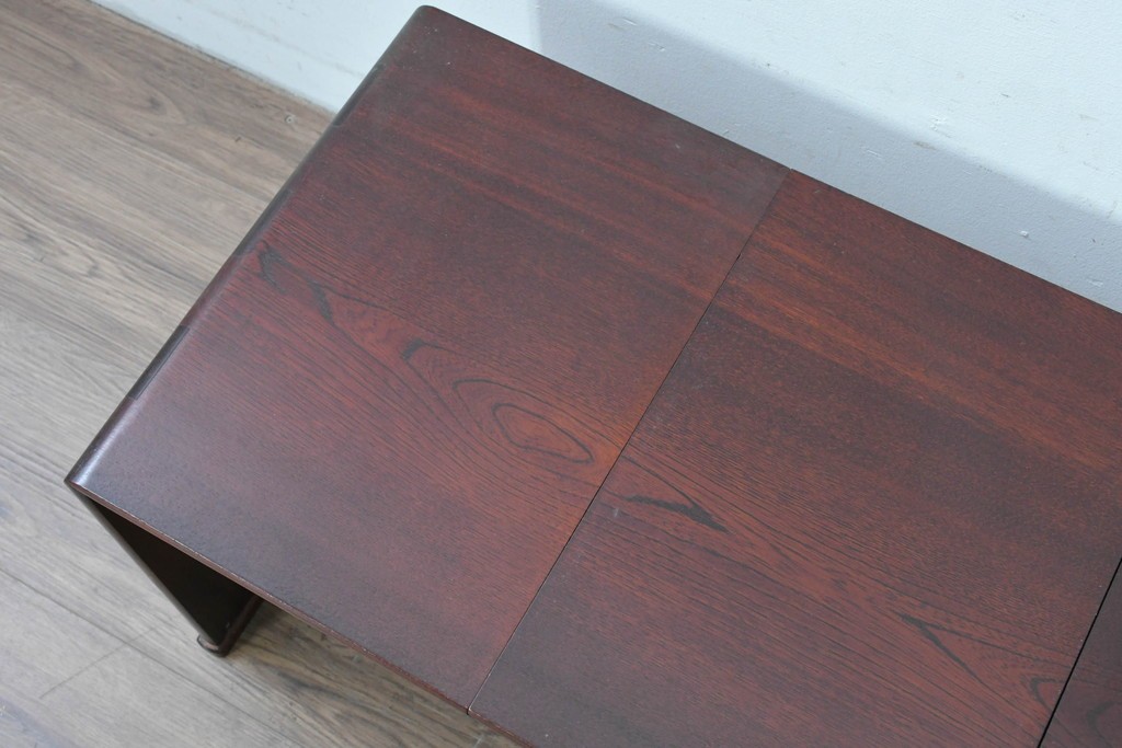 中古　希少な廃番品　欅(ケヤキ)材　コンパクトにまとまる折り畳み式文机　(R-086142)