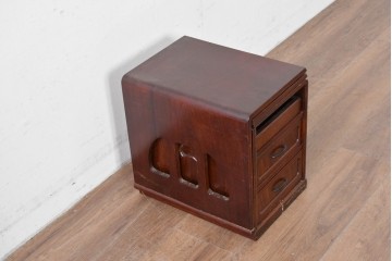 中古　希少な廃番品　欅(ケヤキ)材　コンパクトにまとまる折り畳み式文机　(R-086142)