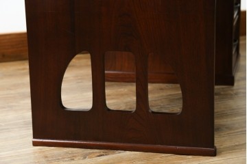 中古　希少な廃番品　欅(ケヤキ)材　コンパクトにまとまる折り畳み式文机　(R-086142)