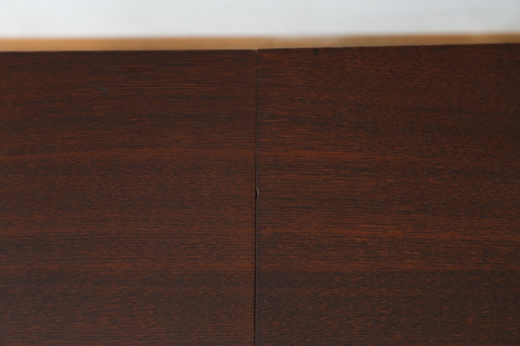 中古　希少な廃番品　欅(ケヤキ)材　コンパクトにまとまる折り畳み式文机　(R-086142)