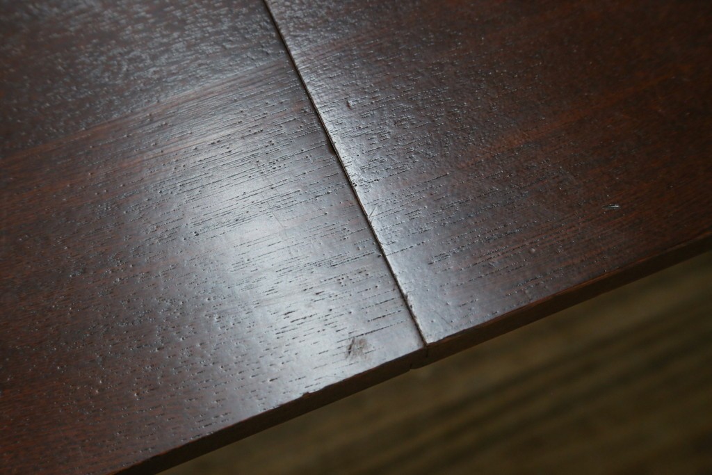 中古　希少な廃番品　欅(ケヤキ)材　コンパクトにまとまる折り畳み式文机　(R-086142)